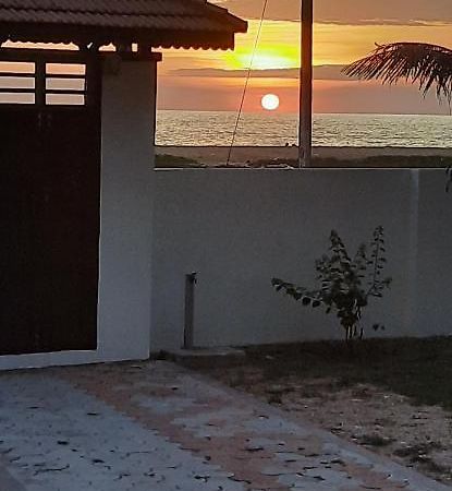 Poovar Sea View Rooms And Boating Family & Couple Only Bagian luar foto