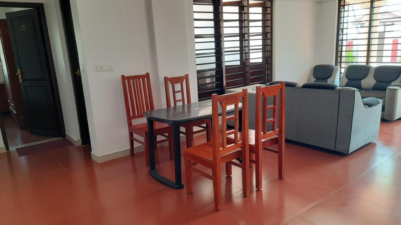 Poovar Sea View Rooms And Boating Family & Couple Only Bagian luar foto